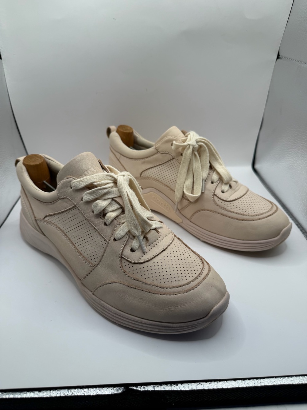 Earth Scenic Vapor Wide Women’s Leather Sneakers Cream Pink 8W